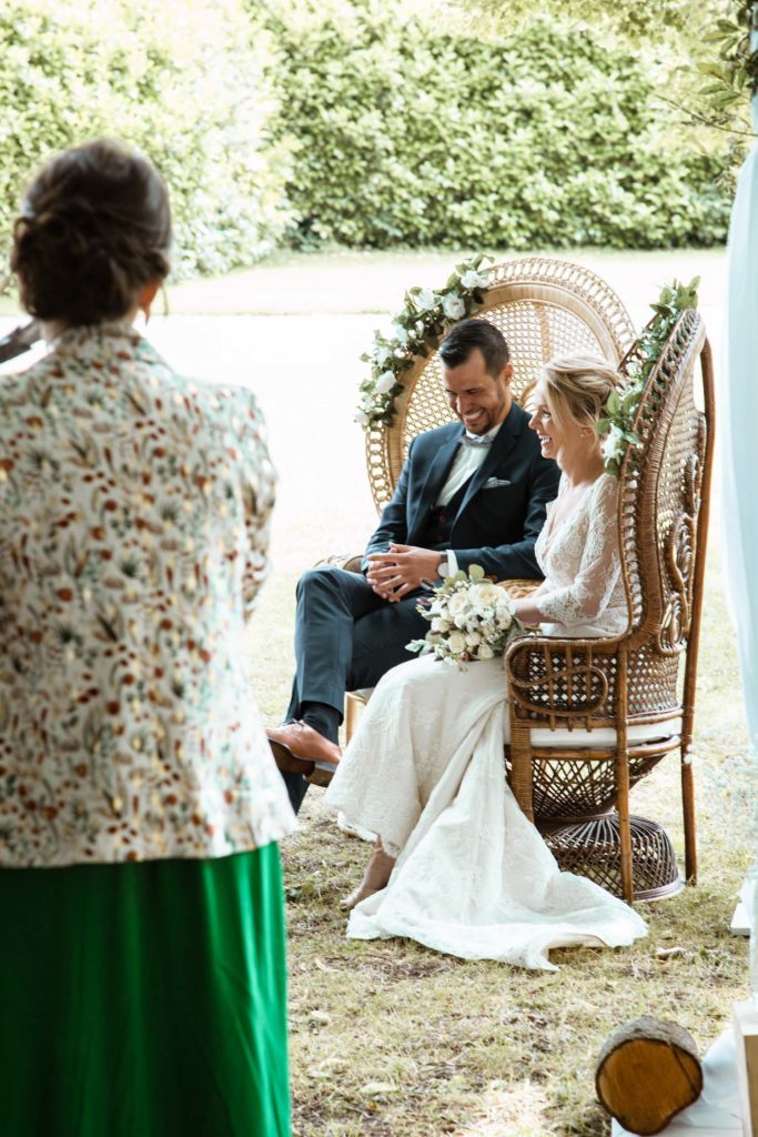 Photo-mariage-les-Iffs-Chateau-de-Montmuran-cérémonie-laïque-témoin