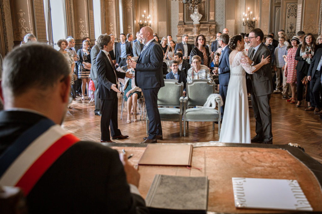 Photographie-mariage-Vannes-Mairie-cérémonie2