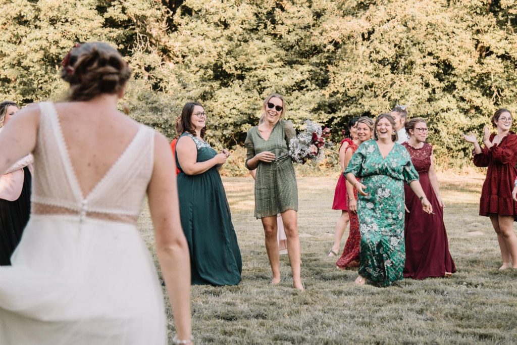 lancer-de-bouquet-marié-rennes-bretagne