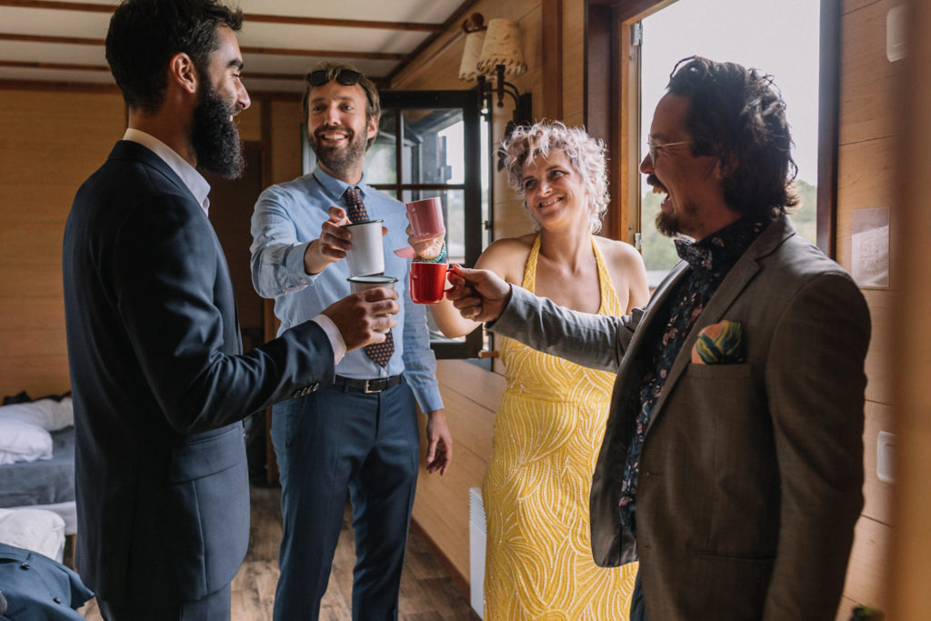 Photographe mariage Bretagne préparatifs marié
